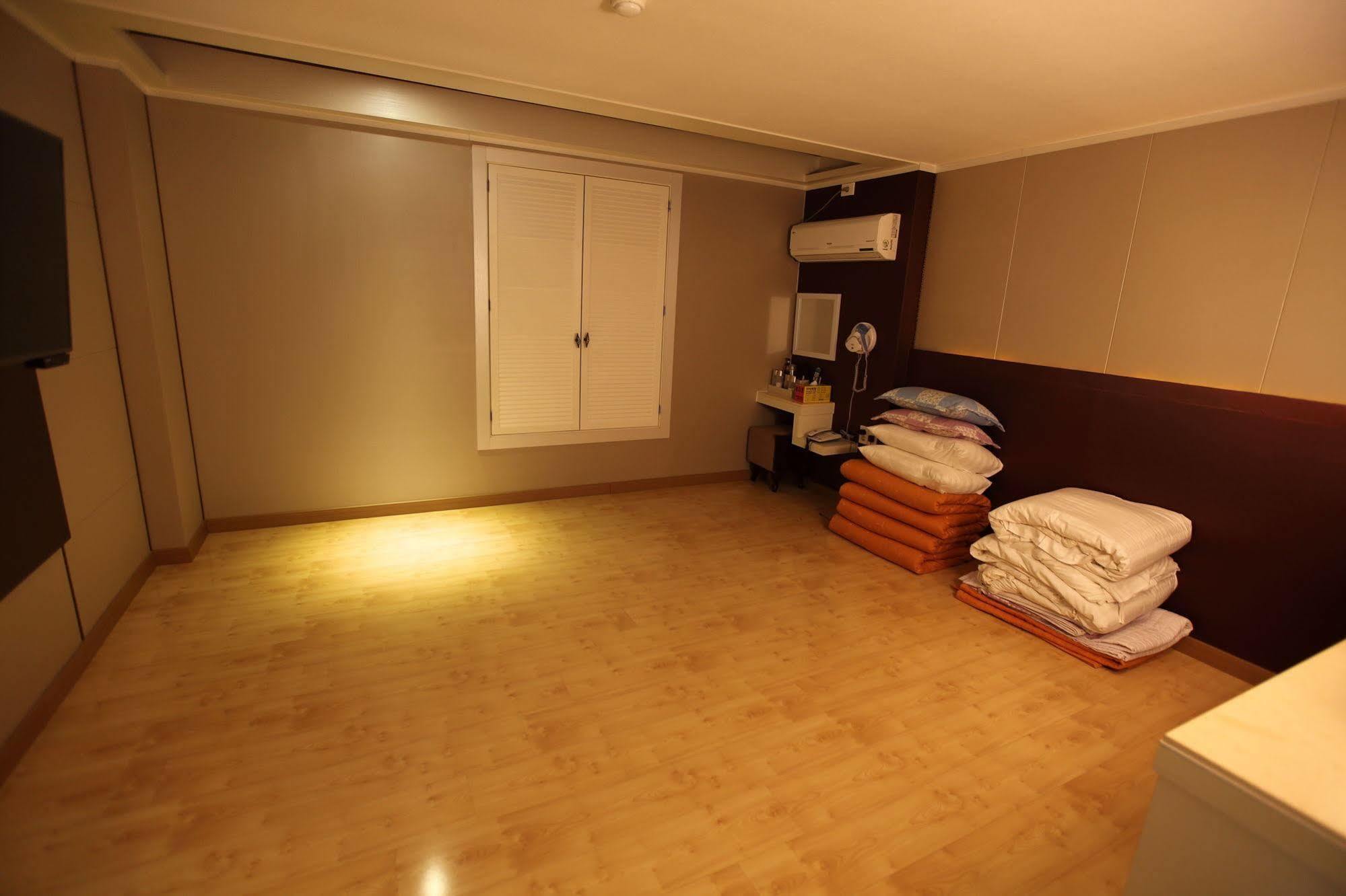 River Hotel Namwon Dış mekan fotoğraf